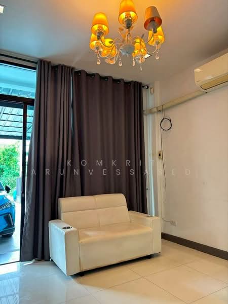 undefined, Bangkok, Lat Phrao, Bangkok, 4 Bedrooms, 180 sqm, Townhouse For Sale, by Komkrit Arunvessased, 500466664 - DDproperty.com