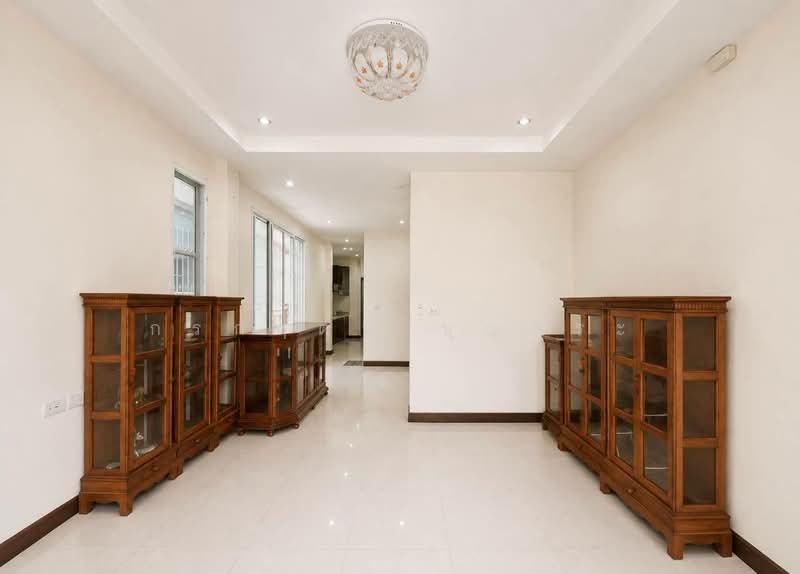 บ้านเดี่ยว 2 ชั้น สร้างเอง ซอยคู้บอน 21 ถนนคู้บอน, Bangkok, คู้บอน 21, Ram Inthra, Khan Na Yao, Bangkok, 5 Bedrooms, 180 sqm, Single Detached House For Sale, by กรกฤตย์ บุญสระ, 500466679 - DDproperty.com