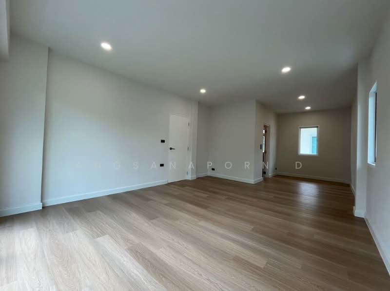 Bangkok Boulevard Signature Sathorn-Pinklao, Nonthaburi, Bang Kruai-Chong Tanom Road, Mahasawat, Bang Kruai, Nonthaburi, 3 Bedrooms, 242 sqm, Single Detached House For Sale, by Angsanaporn D, 500466689 - DDproperty.com
