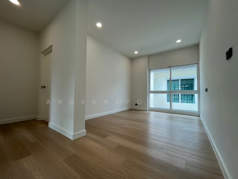 Bangkok Boulevard Signature Sathorn-Pinklao : บางกอก บูเลอวาร์ด ซิกเนเจอร์ สาทร-ปิ่นเกล้า, นนทบุรี, ถนน บางกรวย-จงถนอม, มหาสวัสดิ์, บางกรวย, นนทบุรี, 242 ตร.ม., บ้านเดี่ยว ขาย, โดย Angsanaporn D, 500466689 - DDproperty.com