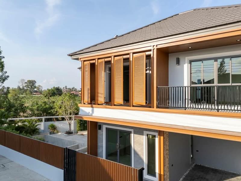 undefined, ชลบุรี, โป่ง, บางละมุง, ชลบุรี, 240 ตร.ม., วิลล่า ขาย, โดย Sikkares Ploydang, 500466692 - DDproperty.com