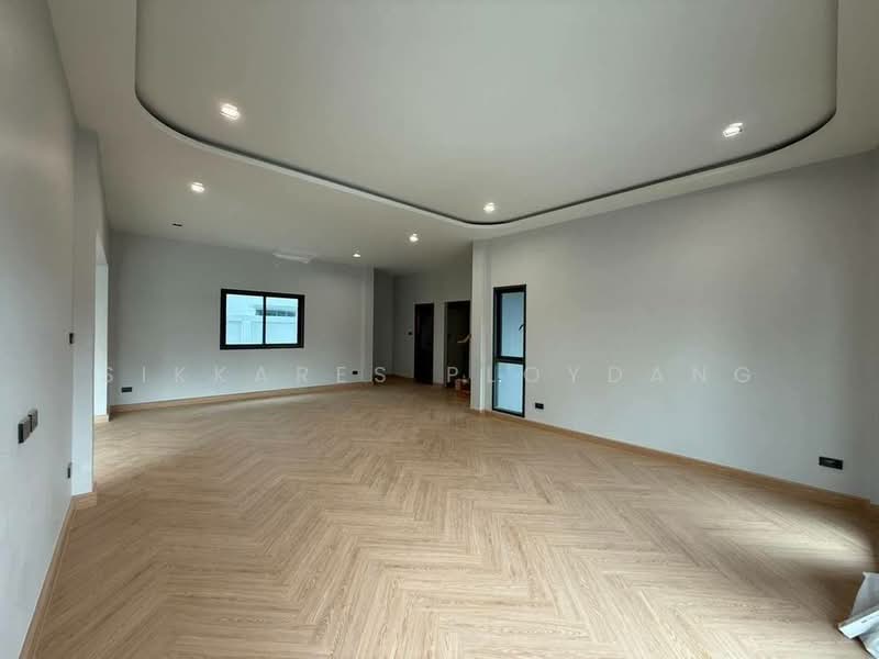 undefined, Chon Buri (Pattaya), Poong, Bang Lamung (Pattaya), Chon Buri (Pattaya), 4 Bedrooms, 240 sqm, Villa For Sale, by Sikkares Ploydang, 500466692 - DDproperty.com