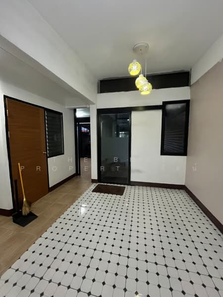 หมู่บ้านเอื้ออาทรป่าสัก ลำพูน, ลำพูน, ป่าสัก, เมืองลำพูน, ลำพูน, 150 ตร.ม., ทาวน์เฮ้าส์ ขาย, โดย The Best Property รัตน์, 500466791 - DDproperty.com