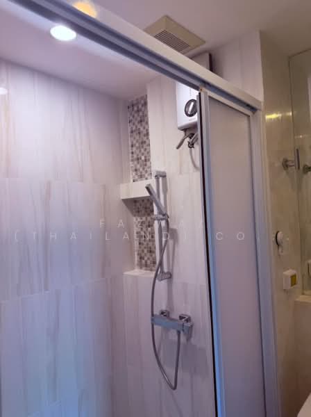 Life Ratchadapisek, Bangkok, 279 Ratchadapisaek Road, Huai Khwang, Bangkok, 1 Bedroom, 46 sqm, Condo For Sale, by Fazwaz (Thailand) Co., Ltd., 500466792 - DDproperty.com