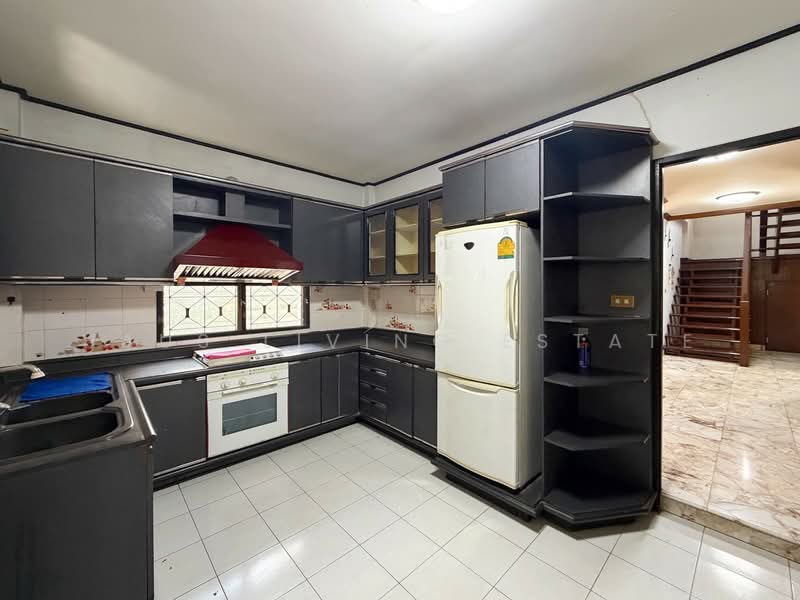 Chaiyapruek Bangwaek, Bangkok, Bang Waek Road, Bang Phai, Bang Khae, Bangkok, 4 Bedrooms, 200 sqm, Single Detached House For Sale, by Haus Living Estate, 500466805 - DDproperty.com