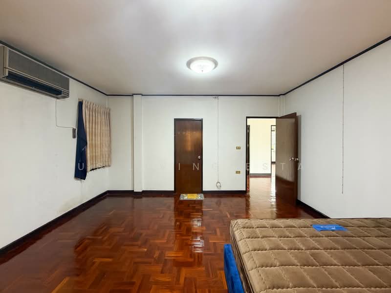 Chaiyapruek Bangwaek, Bangkok, Bang Waek Road, Bang Phai, Bang Khae, Bangkok, 4 Bedrooms, 200 sqm, Single Detached House For Sale, by Haus Living Estate, 500466805 - DDproperty.com