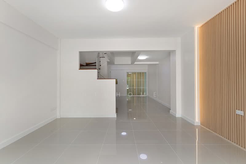 หมู่บ้านศุภาลัยวิลล์ รัตนาธิเบศร์, Nonthaburi, Bang Kra So, Muang Nonthaburi, Nonthaburi, 3 Bedrooms, 180 sqm, Townhouse For Sale, by NTBHOME, 500466814 - DDproperty.com