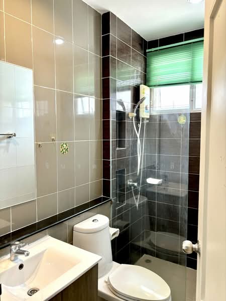 Villa Nova Teparak, Samut Prakan, Tamru-Bang Phli Road, Bangphli Yai, Bang Plee, Samut Prakan, 4 Bedrooms, 220 sqm, Single Detached House For Sale, by Rinrada Saelee, 500466848 - DDproperty.com
