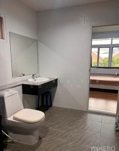 For Rent 4 Bedroom Detached House Sukhumvit 71 Pridi Banomyong, Watthana Bangkok HRE01164, กรุงเทพ, พระโขนงเหนือ, วัฒนา, กรุงเทพ, 250 ตร.ม., บ้านเดี่ยว ให้เช่า, โดย Hero Realtor Co., Ltd., 500466854 - DDproperty.com
