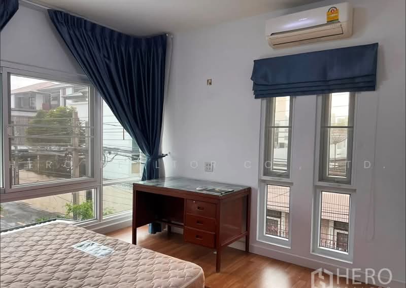 For Rent 4 Bedroom Detached House Sukhumvit 71 Pridi Banomyong, Watthana Bangkok HRE01164, กรุงเทพ, พระโขนงเหนือ, วัฒนา, กรุงเทพ, 250 ตร.ม., บ้านเดี่ยว ให้เช่า, โดย Hero Realtor Co., Ltd., 500466854 - DDproperty.com