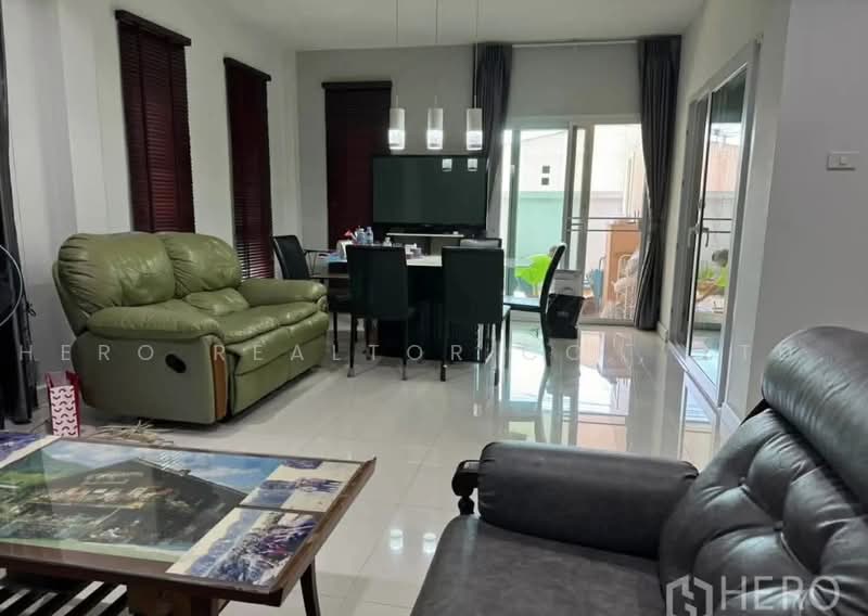 For Rent 4 Bedroom Detached House Sukhumvit 71 Pridi Banomyong, Watthana Bangkok HRE01164, กรุงเทพ, พระโขนงเหนือ, วัฒนา, กรุงเทพ, 250 ตร.ม., บ้านเดี่ยว ให้เช่า, โดย Hero Realtor Co., Ltd., 500466854 - DDproperty.com
