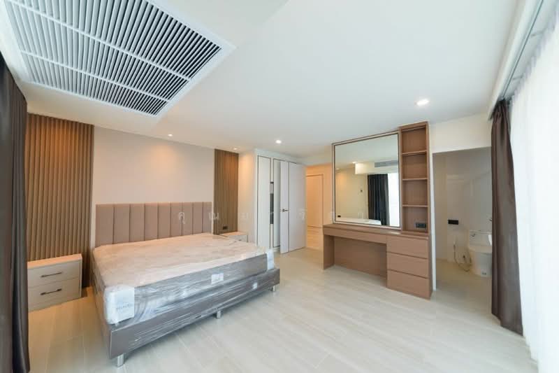 D.S. Tower 1 Sukhumvit 33, Bangkok, Soi Phrom Chit, Khlong Tan Nua, Watthana, Bangkok, 3 Bedrooms, 249 sqm, Condo For Rent, by คุณอาริสา, 500466873 - DDproperty.com
