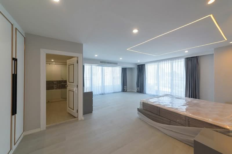 D.S. Tower 1 Sukhumvit 33, Bangkok, Soi Phrom Chit, Khlong Tan Nua, Watthana, Bangkok, 3 Bedrooms, 249 sqm, Condo For Rent, by คุณอาริสา, 500466873 - DDproperty.com