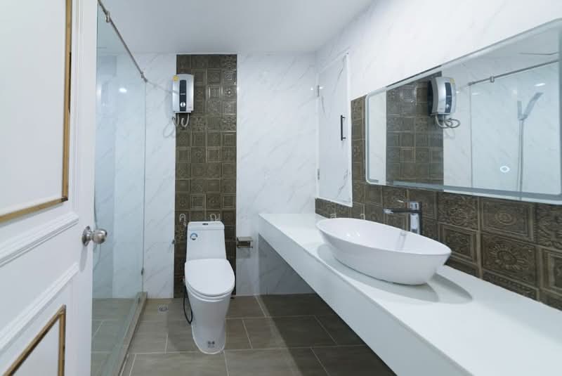 D.S. Tower 1 Sukhumvit 33, Bangkok, Soi Phrom Chit, Khlong Tan Nua, Watthana, Bangkok, 3 Bedrooms, 249 sqm, Condo For Rent, by คุณอาริสา, 500466873 - DDproperty.com