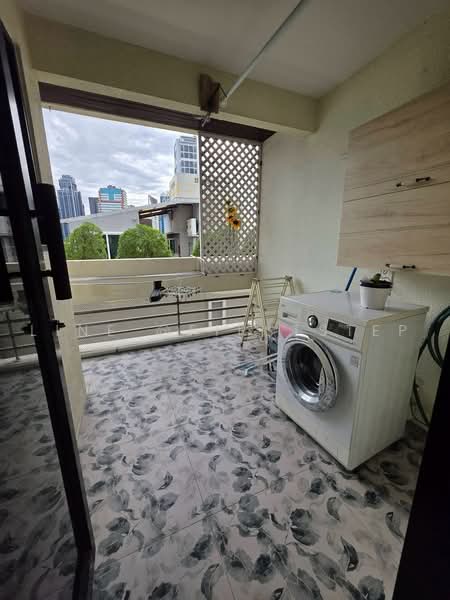 Beverly Hill Mansion Sukhumvit 63, Bangkok, Sukhumvit Road, Phra Kanong Nua, Watthana, Bangkok, 2 Bedrooms, 135 sqm, Condo For Rent, by LINE @firststep, 500466898 - DDproperty.com