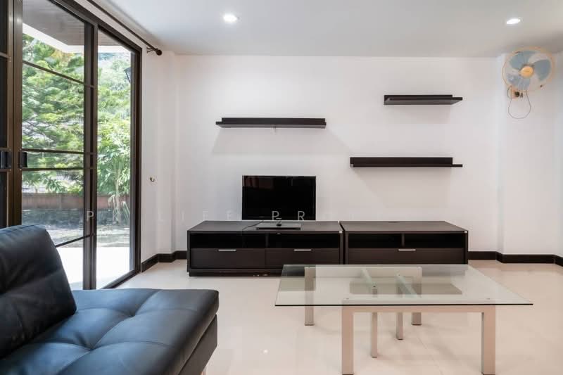 5S0309 Pool villa for sale 12,000,000 baht 4 bedroom 5 bathroom at kathu have fully furnished, ภูเก็ต, กะทู้, ภูเก็ต, 300 ตร.ม., วิลล่า ขาย, โดย PK LIFE Property, 500466899 - DDproperty.com