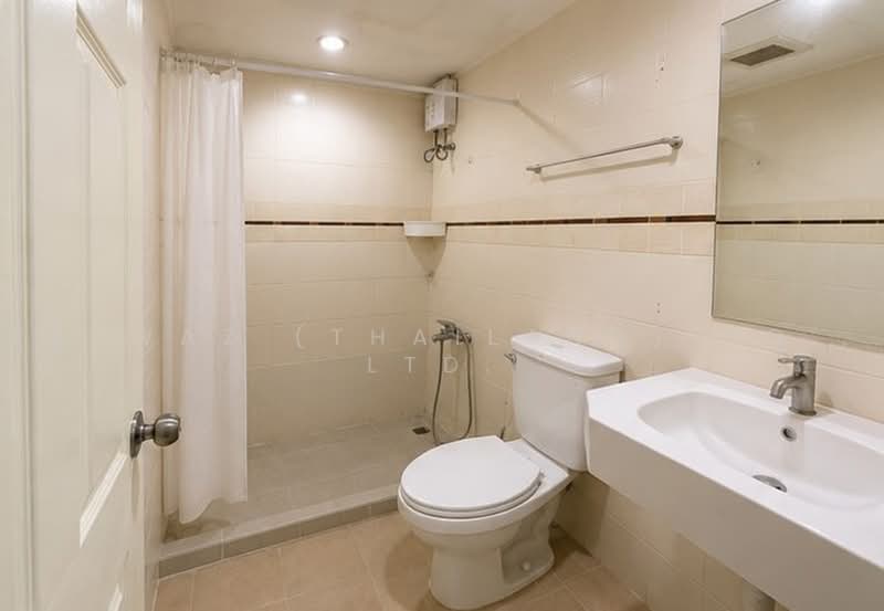 Lumpini Place Phahol-Saphankhwai, Bangkok, 171 Pradipat Road, Samsen Nai, Phaya Thai, Bangkok, 2 Bedrooms, 65 sqm, Condo For Sale, by Fazwaz (Thailand) Co., Ltd., 500466913 - DDproperty.com