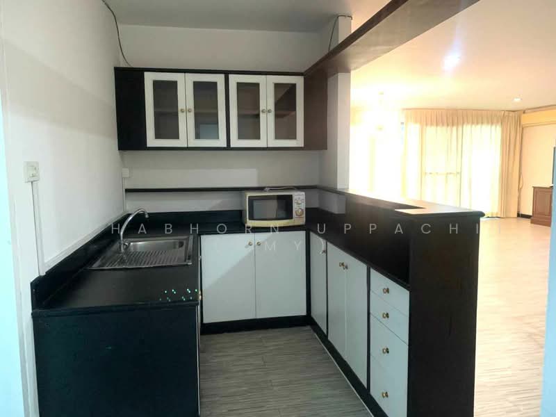The Waterford Thonglor 11, Bangkok, 219 Soi Thonglor Sukhumvit Road, Khlong Tan Nua, Watthana, Bangkok, 3 Bedrooms, 198 sqm, Condo For Rent, by Juthabhorn Uppachit (Amy), 500466928 - DDproperty.com