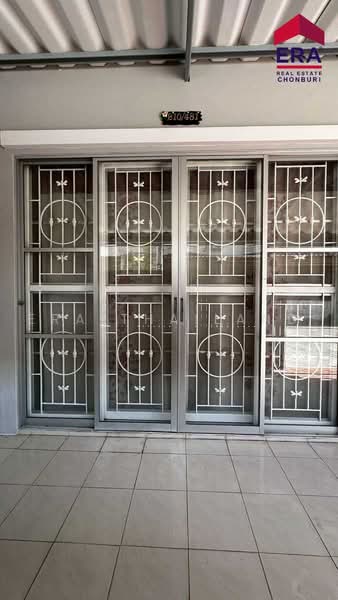 ขายทาวน์เฮ้าส์2ชั้น หมู่บ้านเดอะพลัส ศรีราชา ใกล้ถนนใหญ่ (HL-37715), Chon Buri (Pattaya), Surasak, Si Racha, Chon Buri (Pattaya), 3 Bedrooms, 80 sqm, Townhouse For Sale, by ERA Thailand, 500466944 - DDproperty.com