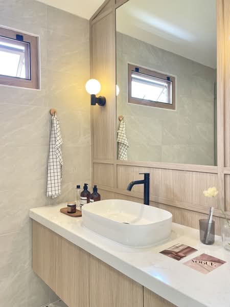 For Sale: Pool Villa at Lanna Lake View Chiang Mai Beautiful Fully Furnished Home, Ready to Move In, Chiang Mai, Talat Kwan, Doi Saket, Chiang Mai, 3 Bedrooms, 200 sqm, Villa For Sale, by อรกัญญา สายวังกิจ, 500466956 - DDproperty.com