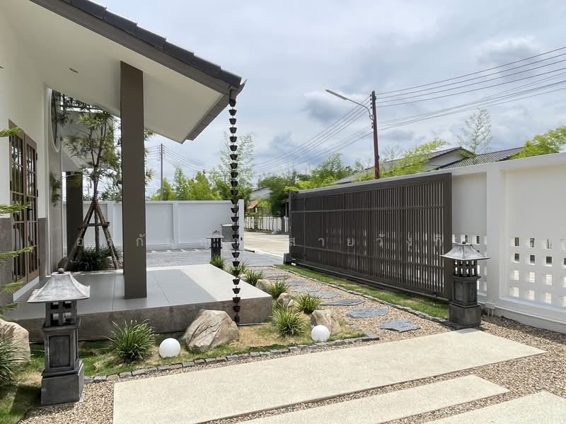 For Sale: Pool Villa at Lanna Lake View Chiang Mai Beautiful Fully Furnished Home, Ready to Move In, Chiang Mai, Talat Kwan, Doi Saket, Chiang Mai, 3 Bedrooms, 200 sqm, Villa For Sale, by อรกัญญา สายวังกิจ, 500466956 - DDproperty.com