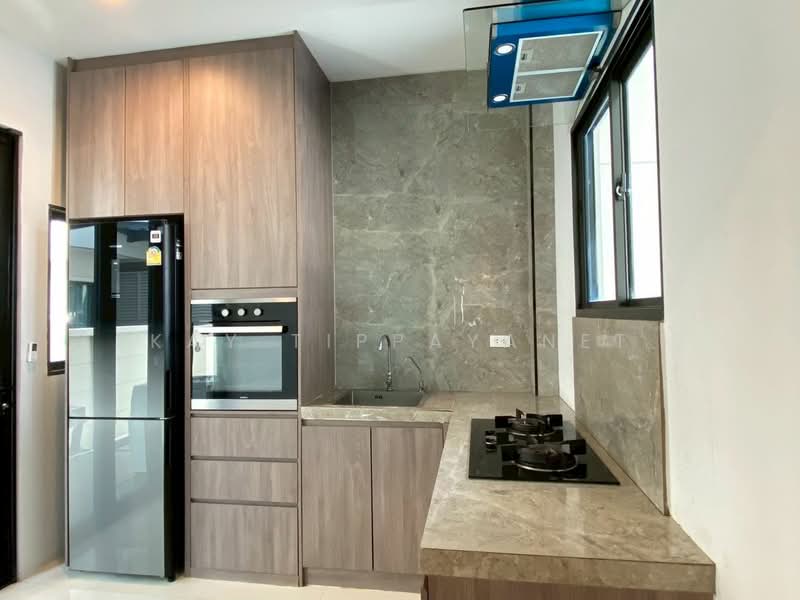 Bangkok Boulevard Srinakarin-Bangna, Samut Prakan, Nam Daeng-Bang Phli Road, Bang Kaeo, Bang Plee, Samut Prakan, 3 Bedrooms, 200 sqm, Single Detached House For Rent, by Kay Tippayanet, 500466964 - DDproperty.com