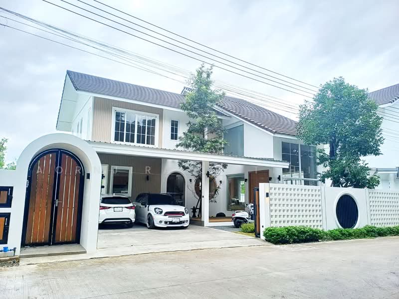 R0899 | ให้เช่า บ้าน 2 ชั้น 4 ห้องนอน โมเดิร์นญี่ปุ่น ใกล้สนามบินเชียงใหม่เพียง 15 นาที, เชียงใหม่, แม่เหียะ, เมืองเชียงใหม่, เชียงใหม่, 295 ตร.ม., วิลล่า ให้เช่า, โดย Aornjira Khatthima, 500466966 - DDproperty.com