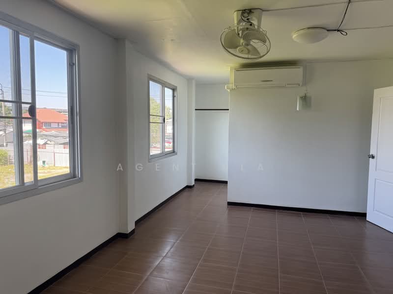 Home Office for Rent in Sukhumvit Area, Near BTS Udom Suk (SPSAD4114), Bangkok, Bang Na Nuea, Bang Na, Bangkok, 3 Bedrooms, 200 sqm, Single Detached House For Rent, by Agent Pla, 500467014 - DDproperty.com