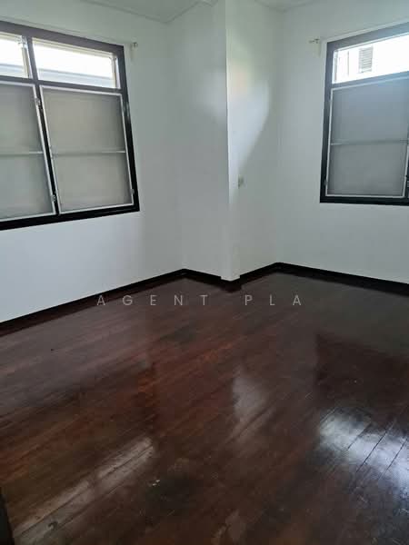 Home Office for Rent in Sukhumvit Area, Near BTS Udom Suk (SPSAD4114), Bangkok, Bang Na Nuea, Bang Na, Bangkok, 3 Bedrooms, 200 sqm, Single Detached House For Rent, by Agent Pla, 500467014 - DDproperty.com