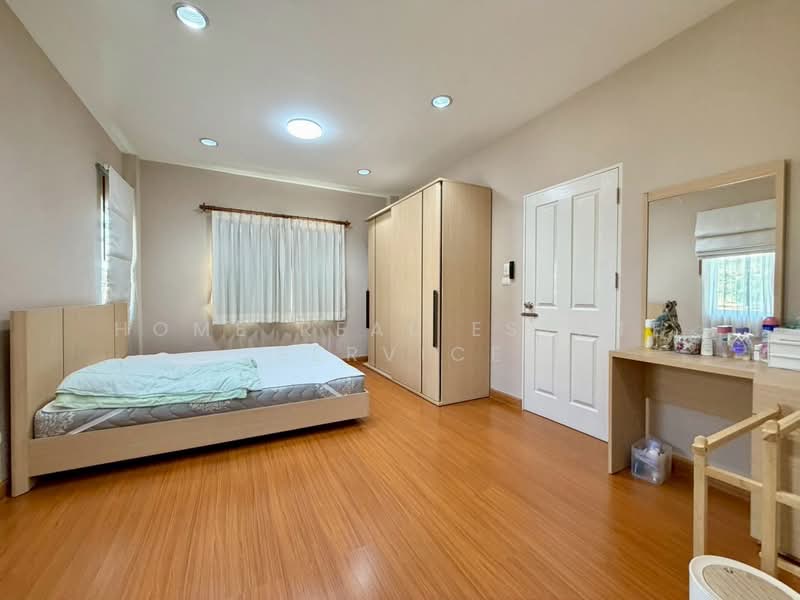 Lumpini Park Rattanathibet-Ngamwongwan, Nonthaburi, Rattanathibet Road, Bang Kra So, Muang Nonthaburi, Nonthaburi, 3 Bedrooms, 166 sqm, Condo For Sale, by HOME Real Estate Service, 500467032 - DDproperty.com