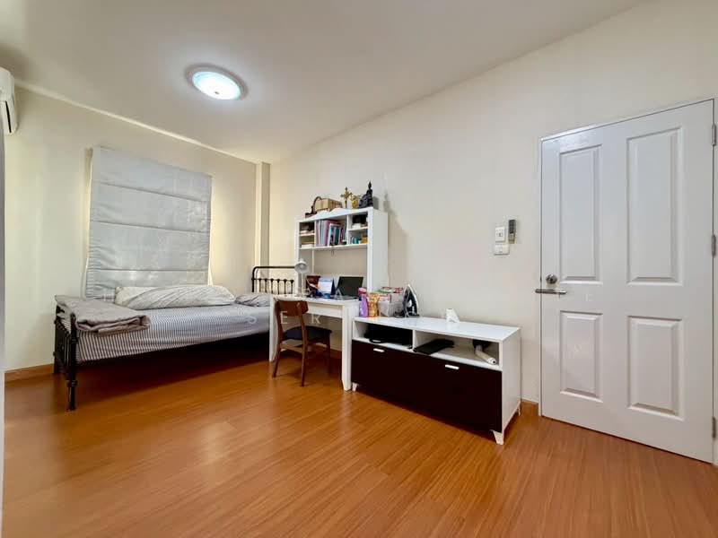 Lumpini Park Rattanathibet-Ngamwongwan, Nonthaburi, Rattanathibet Road, Bang Kra So, Muang Nonthaburi, Nonthaburi, 3 Bedrooms, 166 sqm, Condo For Sale, by HOME Real Estate Service, 500467032 - DDproperty.com
