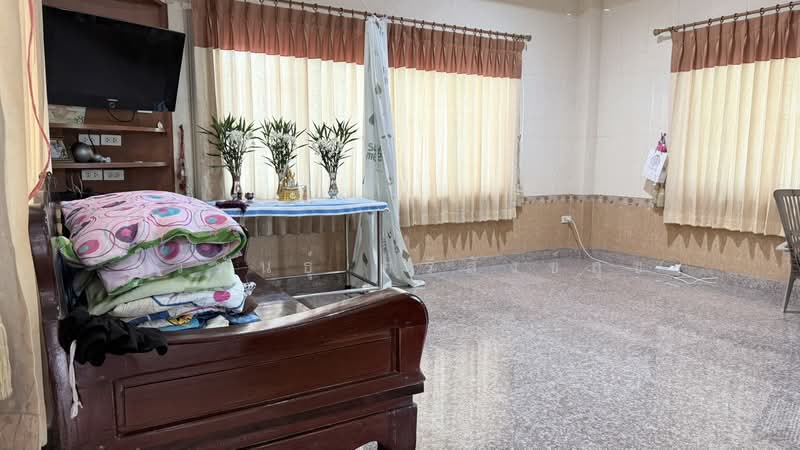 Land for Sale 10 Rai (Pink City Plan) in Na Di, Samut Sakhon with 3 Luxury Houses, Samut Sakhon, Na Di, Muang Samut Sakhon, Samut Sakhon, , 16,000 sqm, Land For Sale, by สุวพันธุ์ ศรีสังข์สุข, 500467036 - DDproperty.com