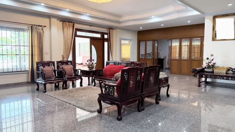 Land for Sale 10 Rai (Pink City Plan) in Na Di, Samut Sakhon with 3 Luxury Houses, Samut Sakhon, Na Di, Muang Samut Sakhon, Samut Sakhon, , 16,000 sqm, Land For Sale, by สุวพันธุ์ ศรีสังข์สุข, 500467036 - DDproperty.com