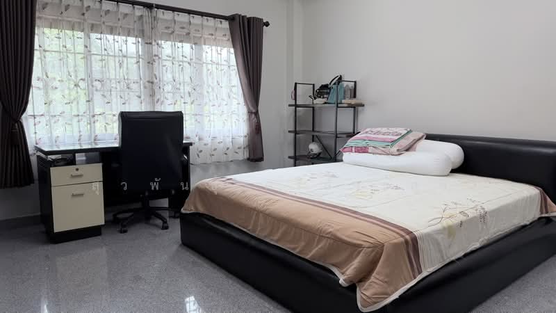 Land for Sale 10 Rai (Pink City Plan) in Na Di, Samut Sakhon with 3 Luxury Houses, Samut Sakhon, Na Di, Muang Samut Sakhon, Samut Sakhon, , 16,000 sqm, Land For Sale, by สุวพันธุ์ ศรีสังข์สุข, 500467036 - DDproperty.com