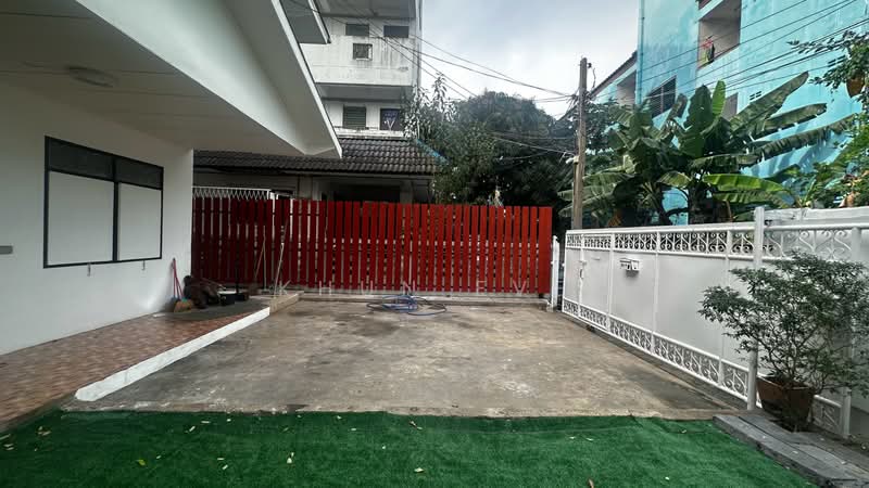 Home office for Rent Near BTS Udomsuk Company Registration Allowed (SPSEVE2188), Bangkok, ซอย สุขุมวิท 66/1, Bang Na Nuea, Bang Na, Bangkok, , 200 sqm, Office Space For Rent, by Khun EVE, 500467069 - DDproperty.com