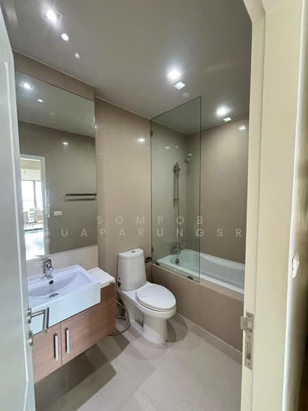 Noble Refine, Bangkok, Soi Sukhumvit 26, Sukhumvit Road, Khong Tan, Khlong Toei, Bangkok, 2 Bedrooms, 72 sqm, Condo For Rent, by Sompob Buaparungsri, 500467078 - DDproperty.com