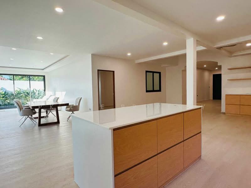 9S0109 Pool villa for sale 11,900,000 baht 4 bedroom 4 bathroom at wichit, ภูเก็ต, วิชิต, เมืองภูเก็ต, ภูเก็ต, 380 ตร.ม., วิลล่า ขาย, โดย PK LIFE Property, 500467080 - DDproperty.com
