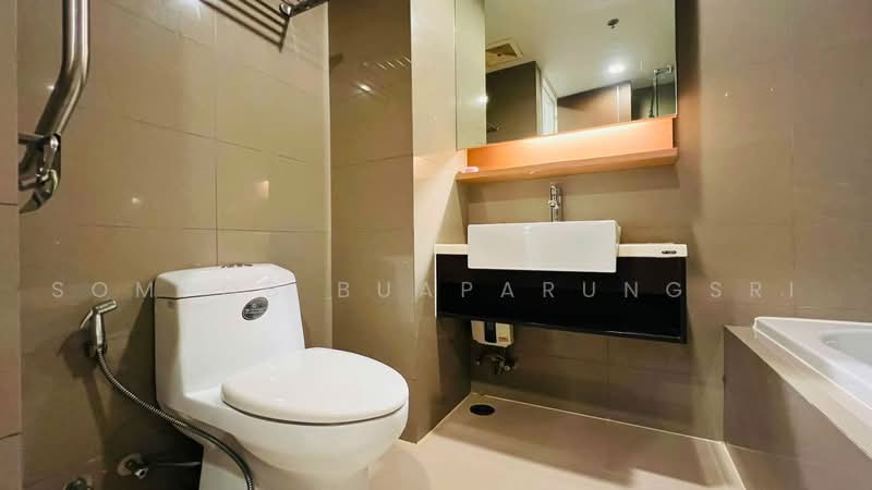 15 Sukhumvit Residences, Bangkok, Soi Sukhumvit 15, Khlongtoei Nua, Watthana, Bangkok, 2 Bedrooms, 63 sqm, Condo For Rent, by Sompob Buaparungsri, 500467082 - DDproperty.com