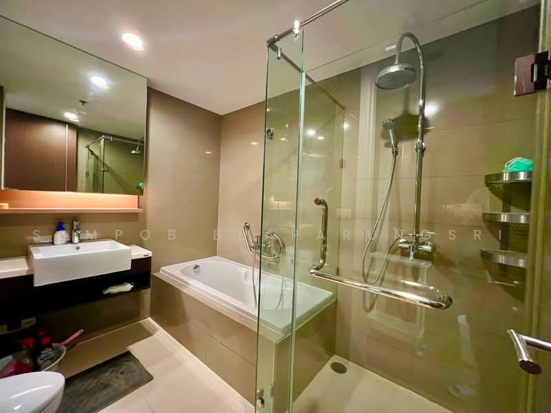 15 Sukhumvit Residences, Bangkok, Soi Sukhumvit 15, Khlongtoei Nua, Watthana, Bangkok, 2 Bedrooms, 63 sqm, Condo For Rent, by Sompob Buaparungsri, 500467082 - DDproperty.com