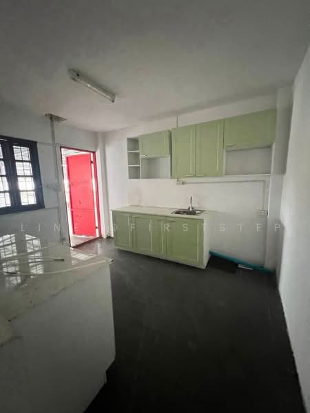 4.5-Storey Corner Commercial Shophouse, Corner Unit, Main Roadfront, Highly Visible, On Nut 41, Bangkok, Suan Luang, Suan Luang, Bangkok, , 450 sqm, Shophouse For Rent, by LINE @firststep, 500467107 - DDproperty.com