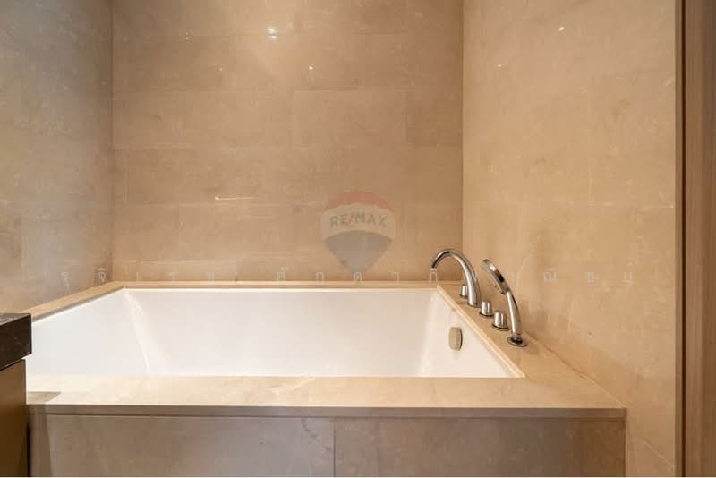 Magnolias Ratchadamri Boulevard, Bangkok, Ratchadamri Road, Lumphini, Pathum Wan, Bangkok, 2 Bedrooms, 82 sqm, Condo For Rent, by Rujirake Sakdapipanich, 500467171 - DDproperty.com