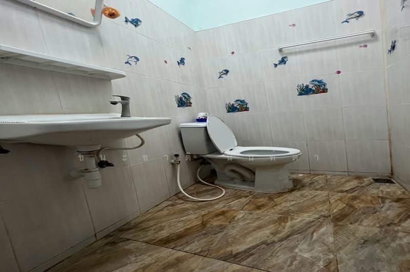 Chatpailin Ladlumkaew, Pathum Thani, Khlong Yai Road, Na-Mai, Lat Lum Kaeo, Pathum Thani, 2 Bedrooms, 100 sqm, Townhouse For Sale, by ชนะชาติ นนท์ตา, 500467189 - DDproperty.com