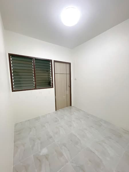 หมู่บ้านเมืองทองแลนด์แอนด์เฮ้าส์ (Muang Thong Land and House) ชลบุรี, Chon Buri (Pattaya), Nong - Kham, Si Racha, Chon Buri (Pattaya), 3 Bedrooms, 150 sqm, Townhouse For Sale, by The Best Property น้อง, 500467235 - DDproperty.com