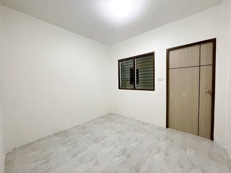 หมู่บ้านเมืองทองแลนด์แอนด์เฮ้าส์ (Muang Thong Land and House) ชลบุรี, Chon Buri (Pattaya), Nong - Kham, Si Racha, Chon Buri (Pattaya), 3 Bedrooms, 150 sqm, Townhouse For Sale, by The Best Property น้อง, 500467235 - DDproperty.com