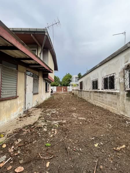 ที่ดินพร้อมสิ่งปลูกสร้าง พระราม 9 ซอย 51, Bangkok, Suan Luang, Bangkok, , 464 sqm, Land For Sale, by HOME Real Estate Service, 500467267 - DDproperty.com