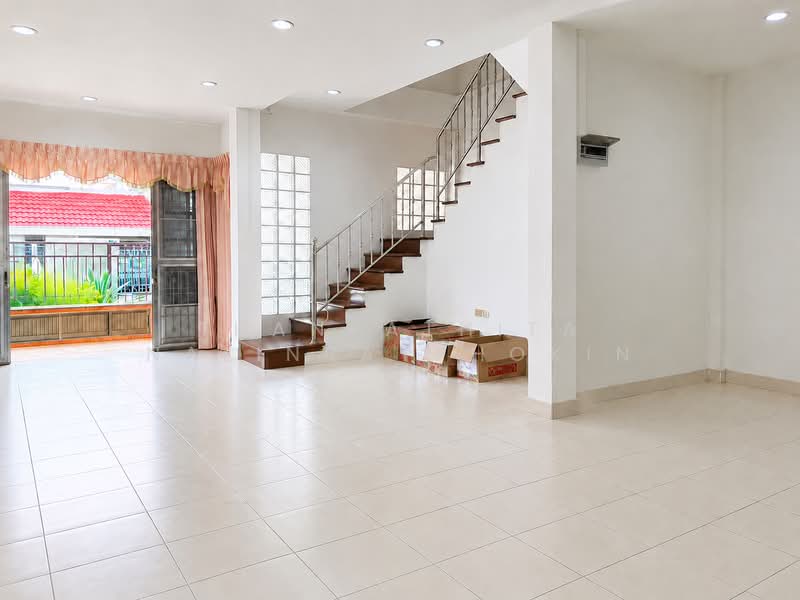 หมู่บ้านทัศนีย์ สุขสวัสดิ์ 26, Bangkok, Bangpakok, Rat Burana, Bangkok, 3 Bedrooms, 120 sqm, Semi-Detached House (Twin House) For Sale, by Thanyathita Nalinratphokin, 500467273 - DDproperty.com