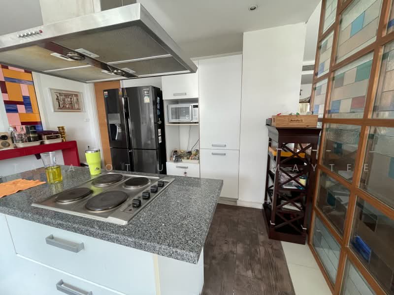 Fullerton Sukhumvit, Bangkok, Sukhumvit Road, Khlong Tan Nua, Watthana, Bangkok, 3 Bedrooms, 172 sqm, Condo For Sale, by Tanayot Ussawamaytee, 500467275 - DDproperty.com