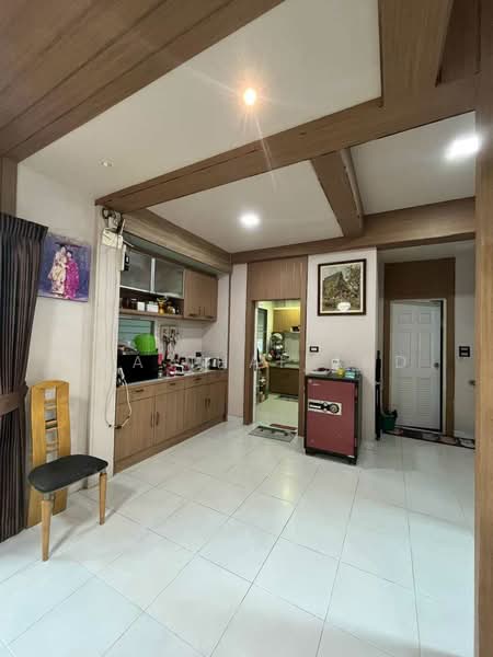 Parichart Suwinthawong, Bangkok, Khum Klao Road, Saen Sab, Min Buri, Bangkok, 4 Bedrooms, 288 sqm, Single Detached House For Sale, by ERA Thailand, 500467286 - DDproperty.com