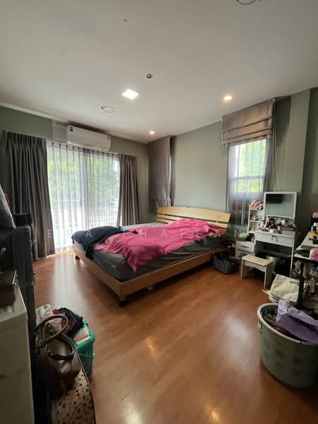 Parichart Suwinthawong, Bangkok, Khum Klao Road, Saen Sab, Min Buri, Bangkok, 4 Bedrooms, 288 sqm, Single Detached House For Sale, by ERA Thailand, 500467286 - DDproperty.com