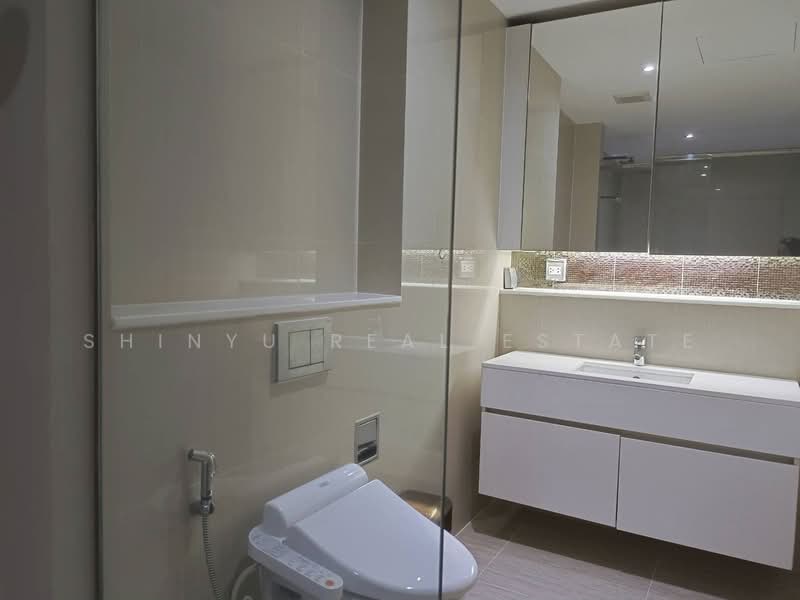 H Sukhumvit 43, Bangkok, 28 Sukhumvit 34 Road, Khlong Tan Nua, Watthana, Bangkok, 1 Bedroom, 49 sqm, Condo For Rent, by Shinyu Real Estate, 500467315 - DDproperty.com